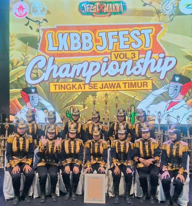 Tampil Memukau di Jatim Expo: Tim Paskibra Kompasbata Raih Juara Harapan Potensial 1
